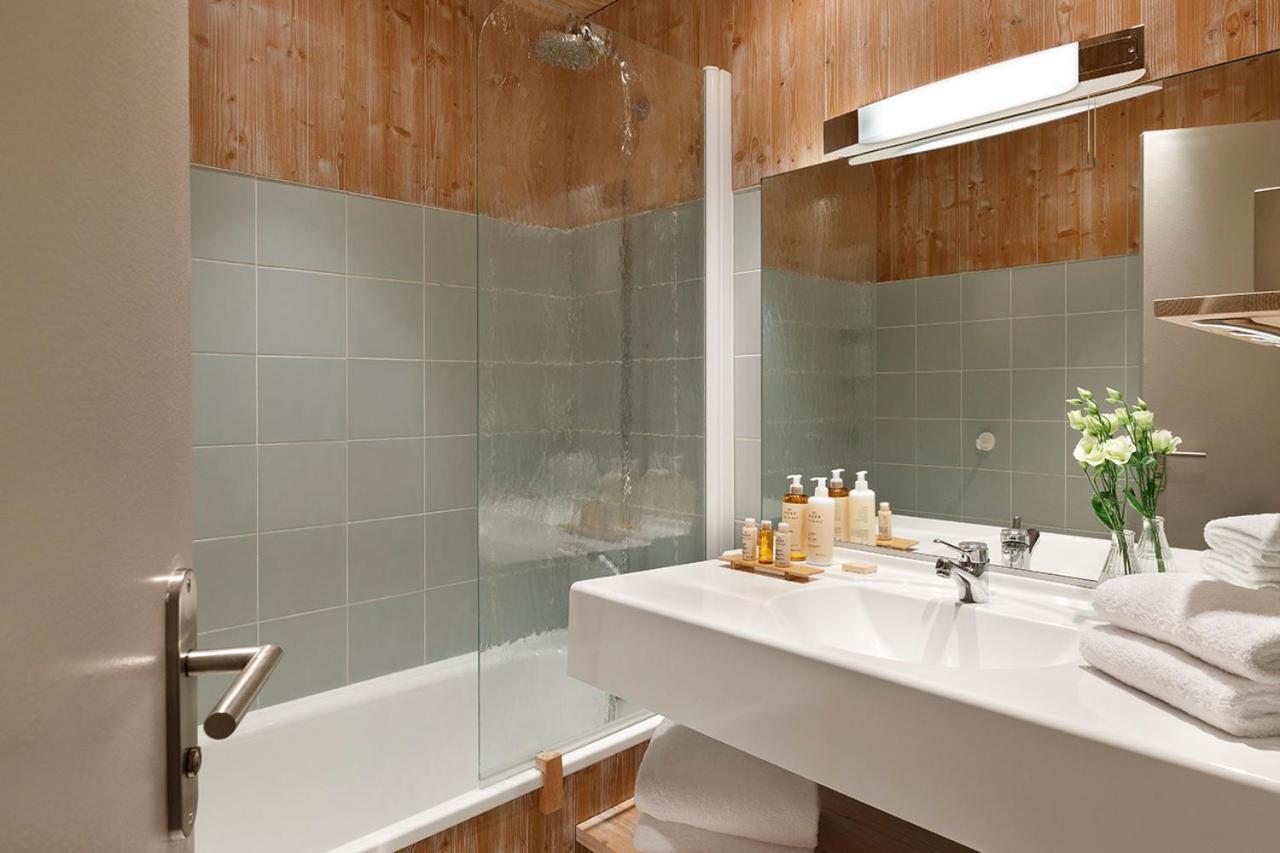 Ours Blanc Hotel & Spa Сен-Мартен-де-Бельвіль Номер фото